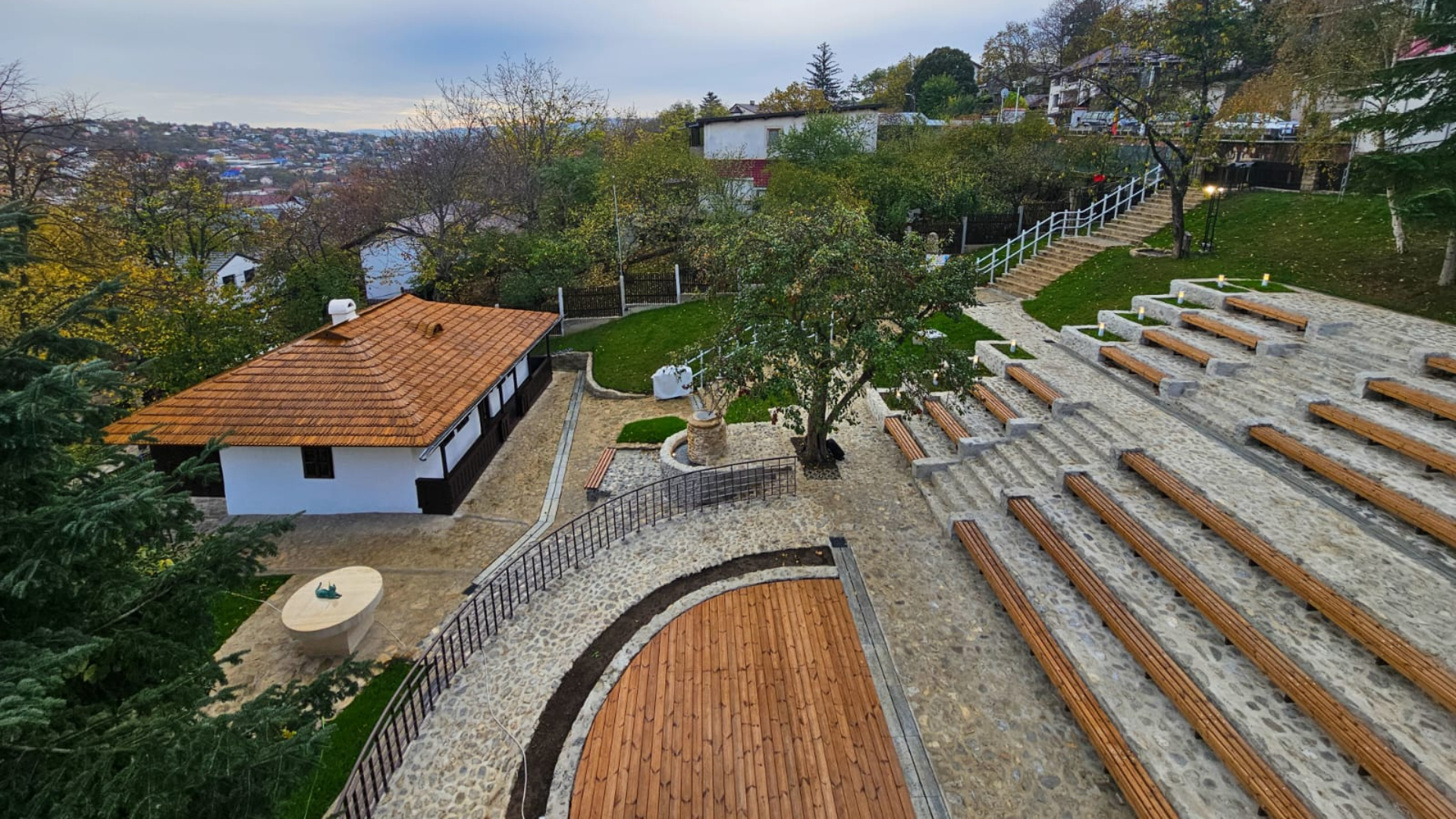 bojdeuca-ion-creanga-facebook-costel-alexecrop