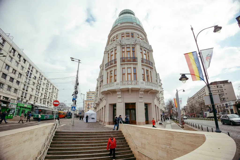 Palatul_Braunstein_1.jpg