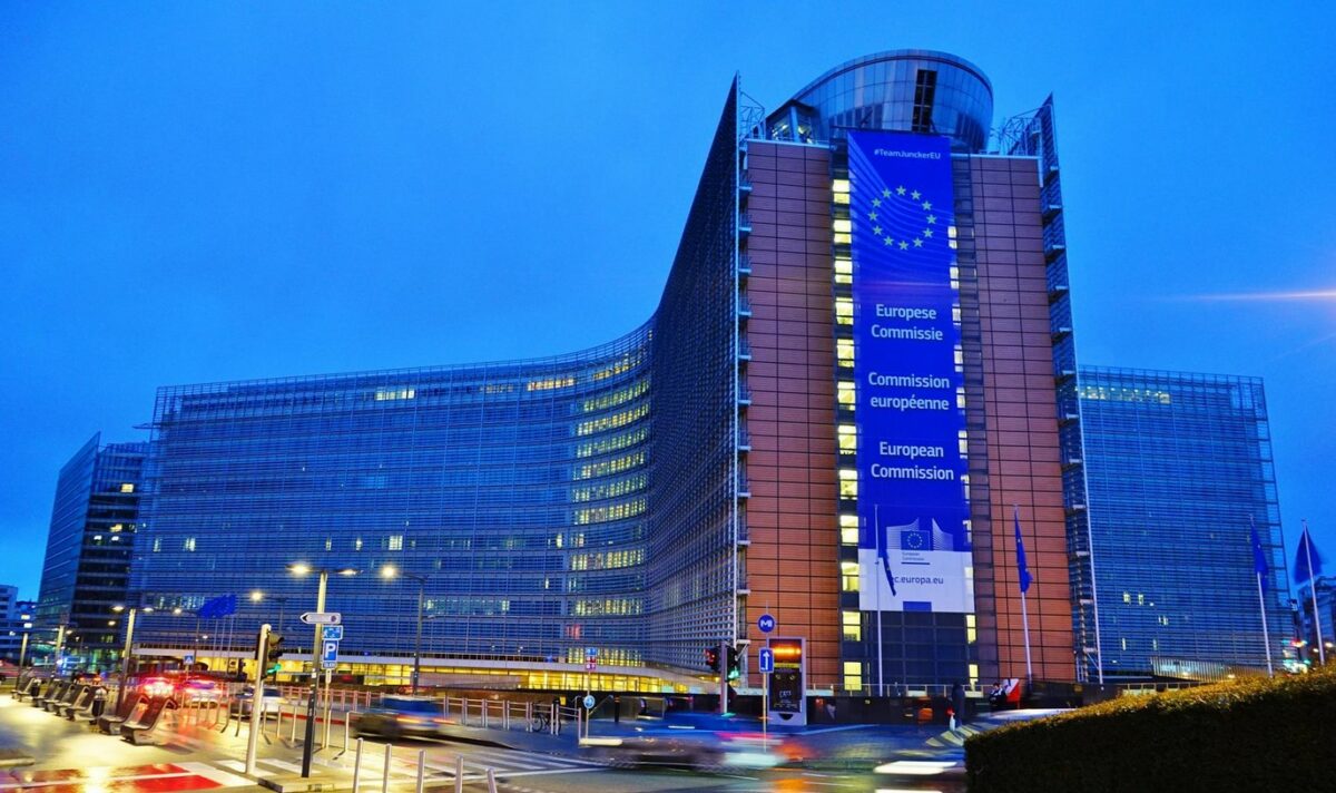 comisia-europeana-e1611858218641