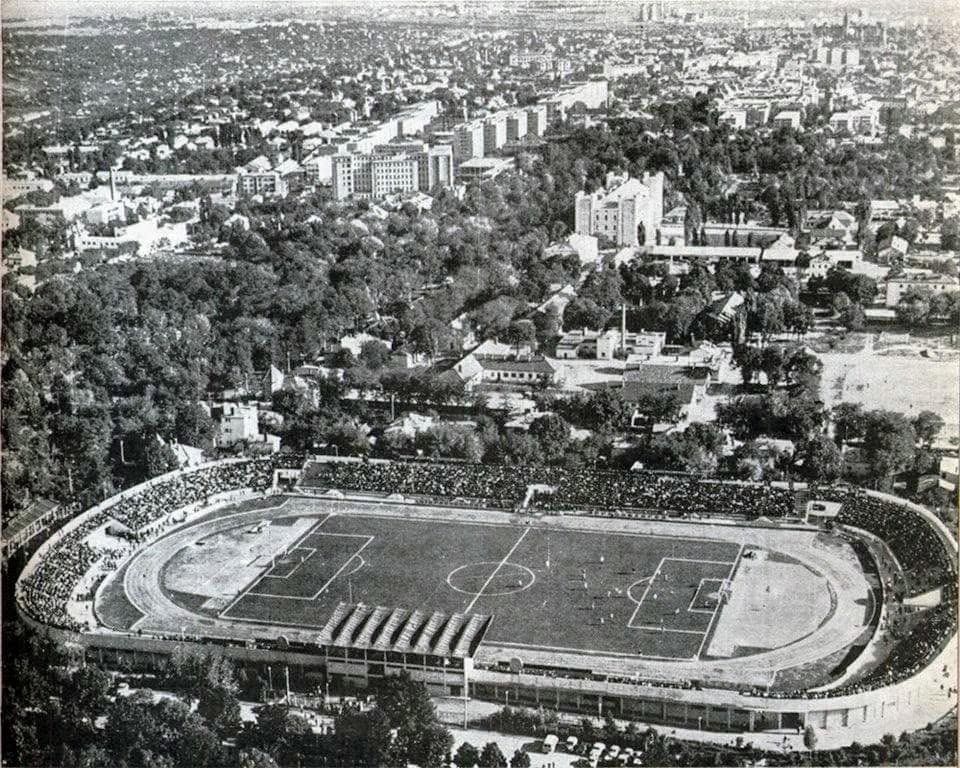 Inaugurarea stadionului 23 August din Iași, în 1960