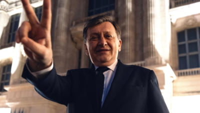 Crin-Antonescu-crede-c---scandalul-Pahon--u-mascheaz---un-r--zboi-deschis-pentru-reconfigurarea-puterii-politice