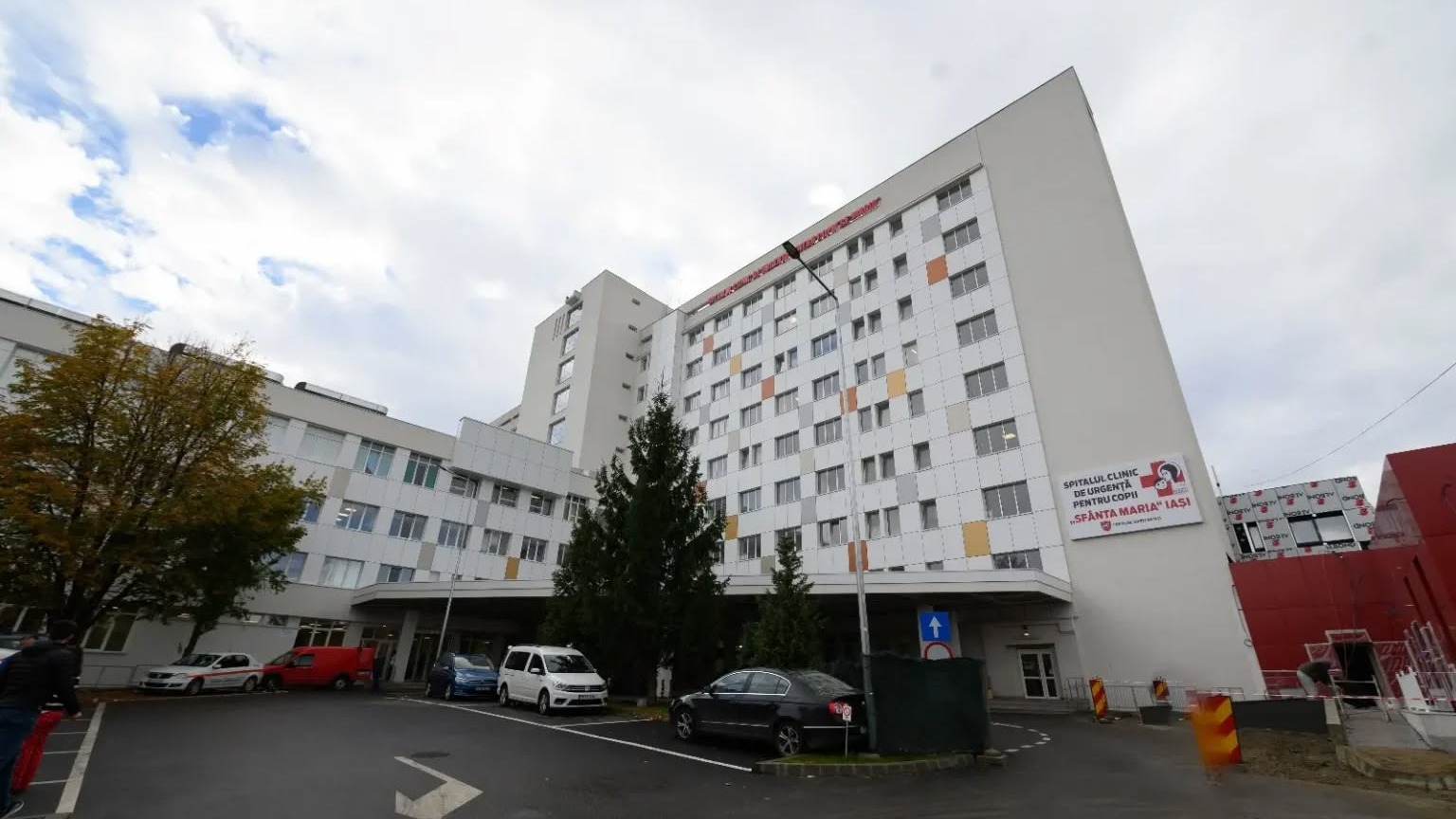 Sidonia Susanu conduce Secția de Chirurgie Plastică de la Spitalul Sfânta Maria din Iași: clădirea spitalului